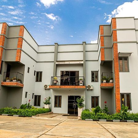 Fragrance Apartments And Suites Ibadan Exterior photo